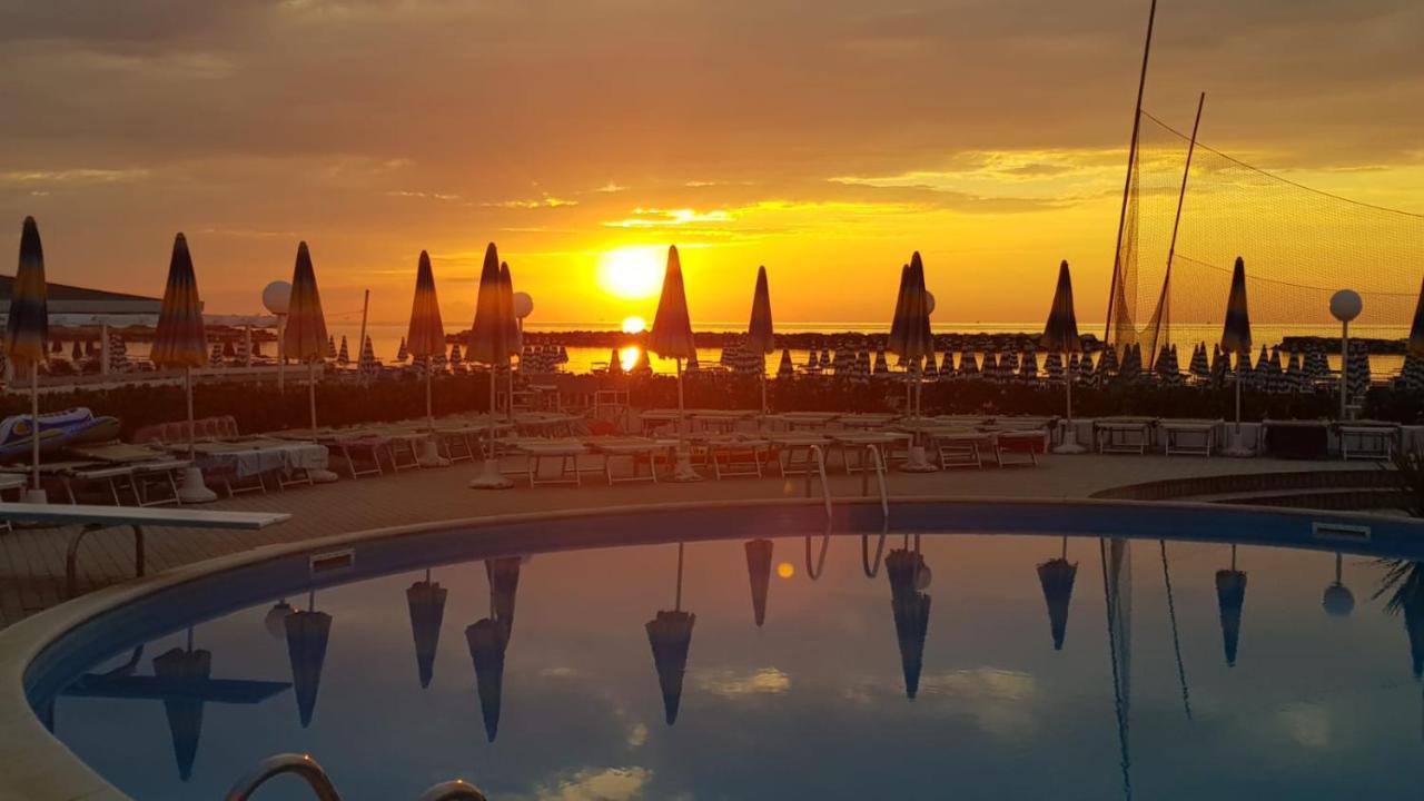 Hotel Marco Lido Di Savio Εξωτερικό φωτογραφία